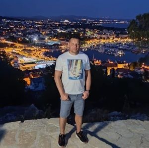 Meet your Posher, Djone